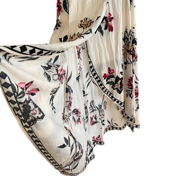 Floral High-Low Sundress - Picture 8 of 11